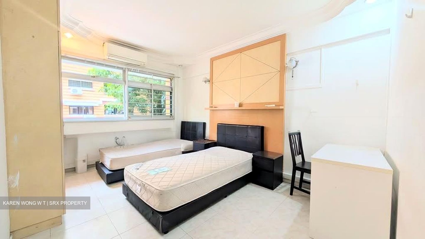 Blk 160 Pasir Ris Street 13 (Pasir Ris), HDB Executive #574553621